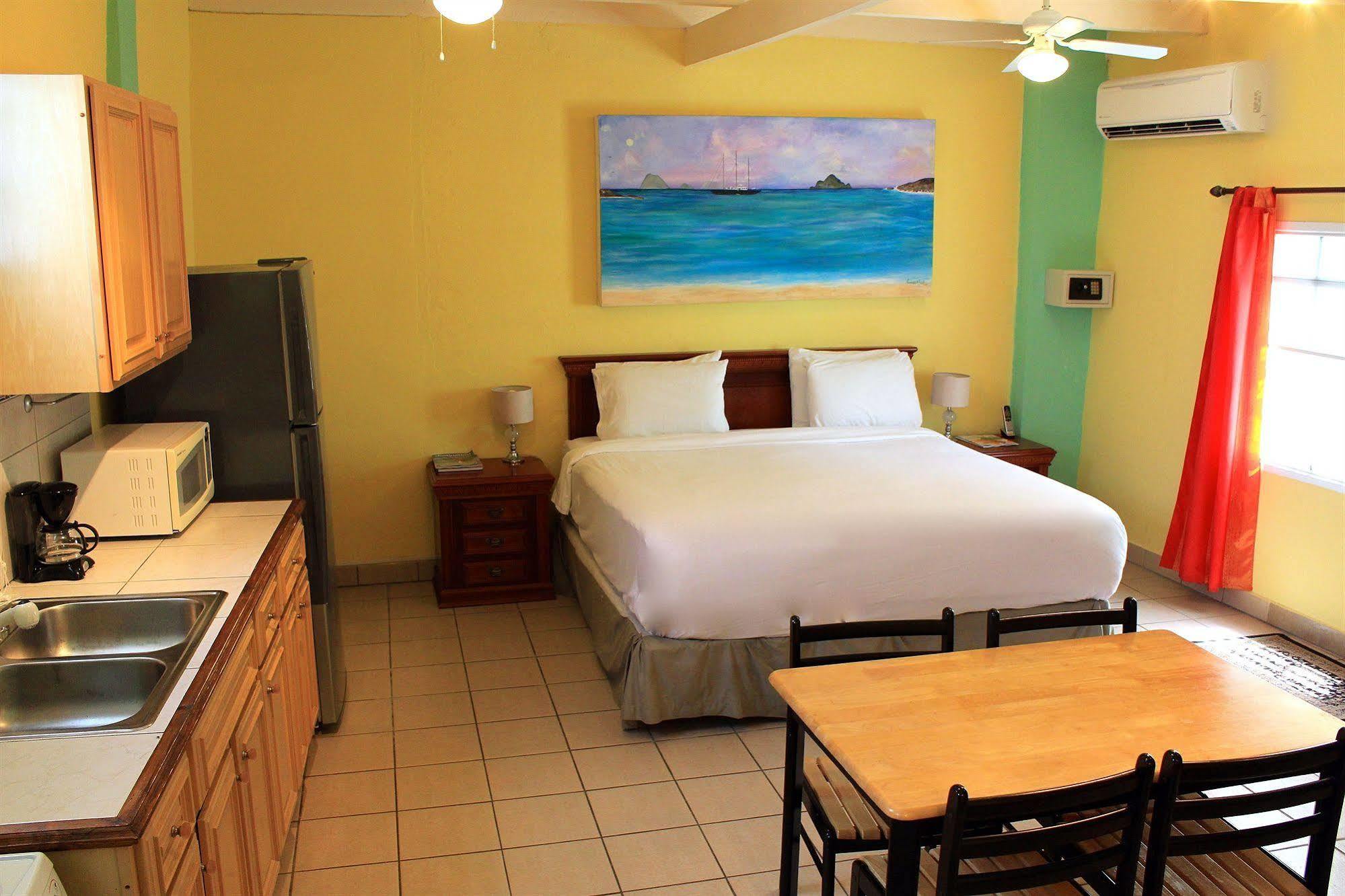 Azure Hotel And Art Studio Simpson Bay Buitenkant foto